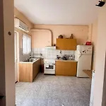 アパート Adam's House