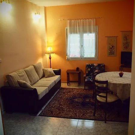 Adam's House Apartamento *