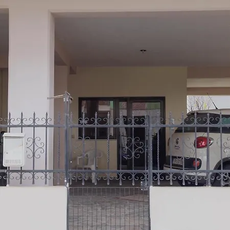 Adam's House Tríkala